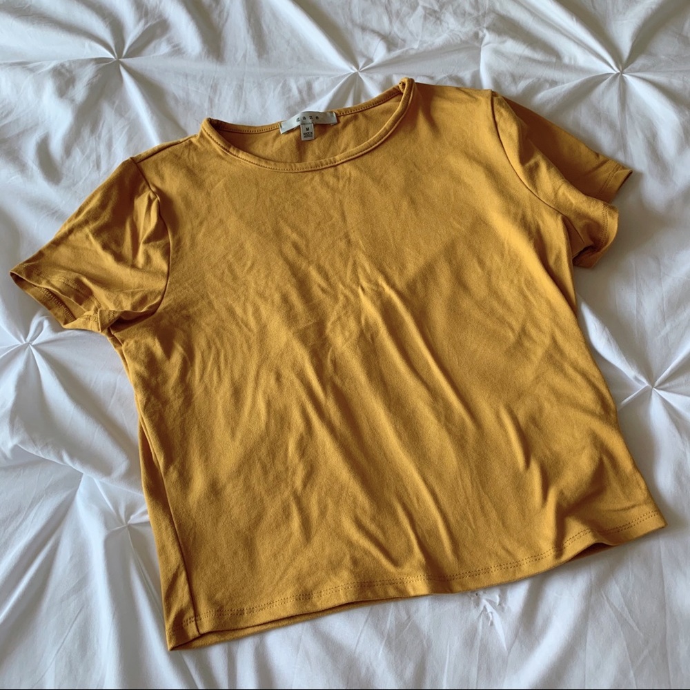 cropped tee